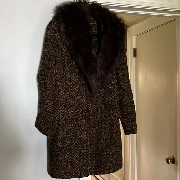 WHBM black and tan marbled coat w black faux fur color NWOT - Picture 7 of 8
